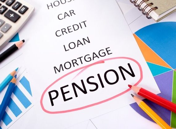 digital pension calculator interface displaying input fields and results for retirement savings projections